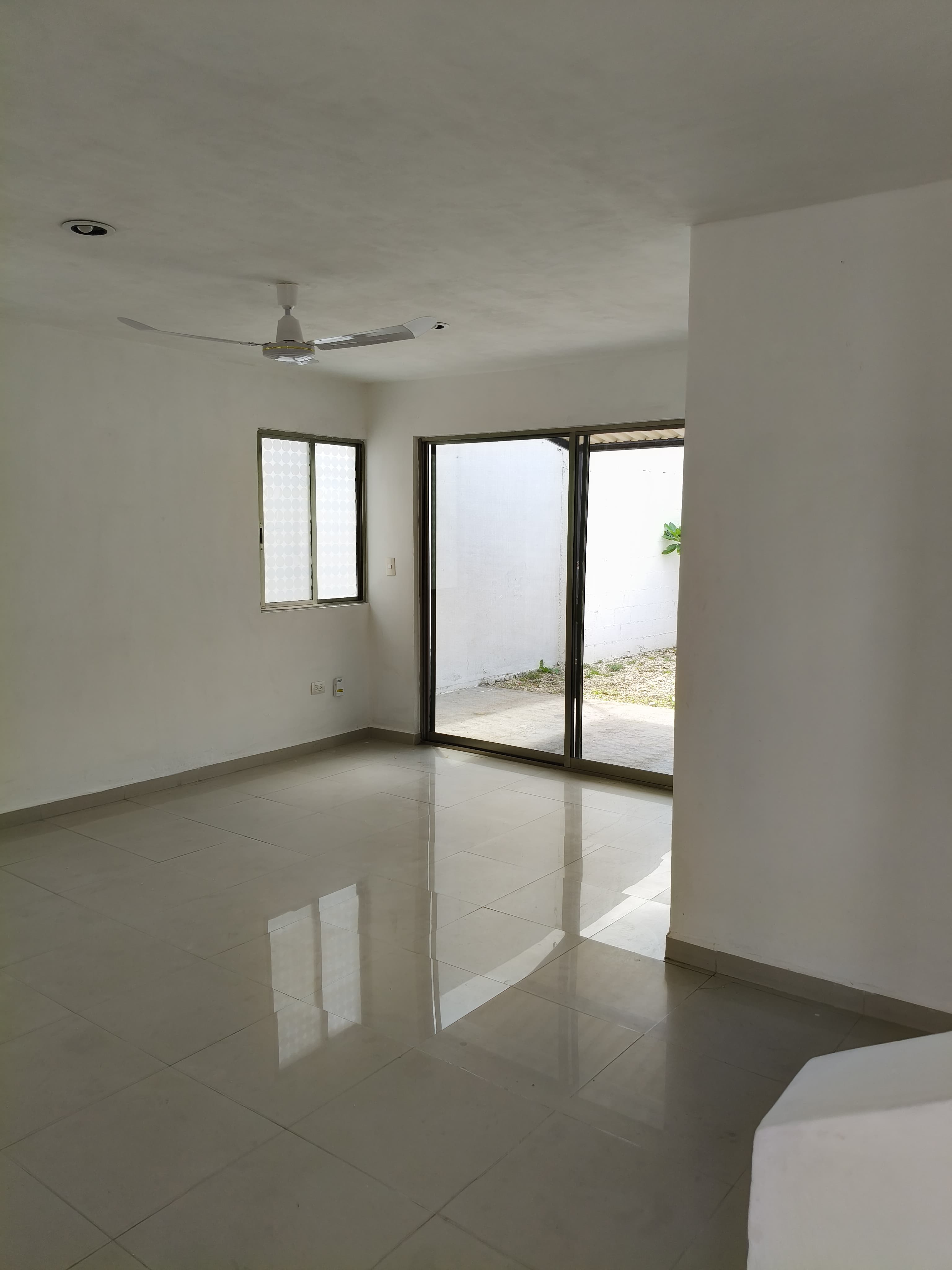 Tres Habitaciones Y Dos Baños En Real Montejo