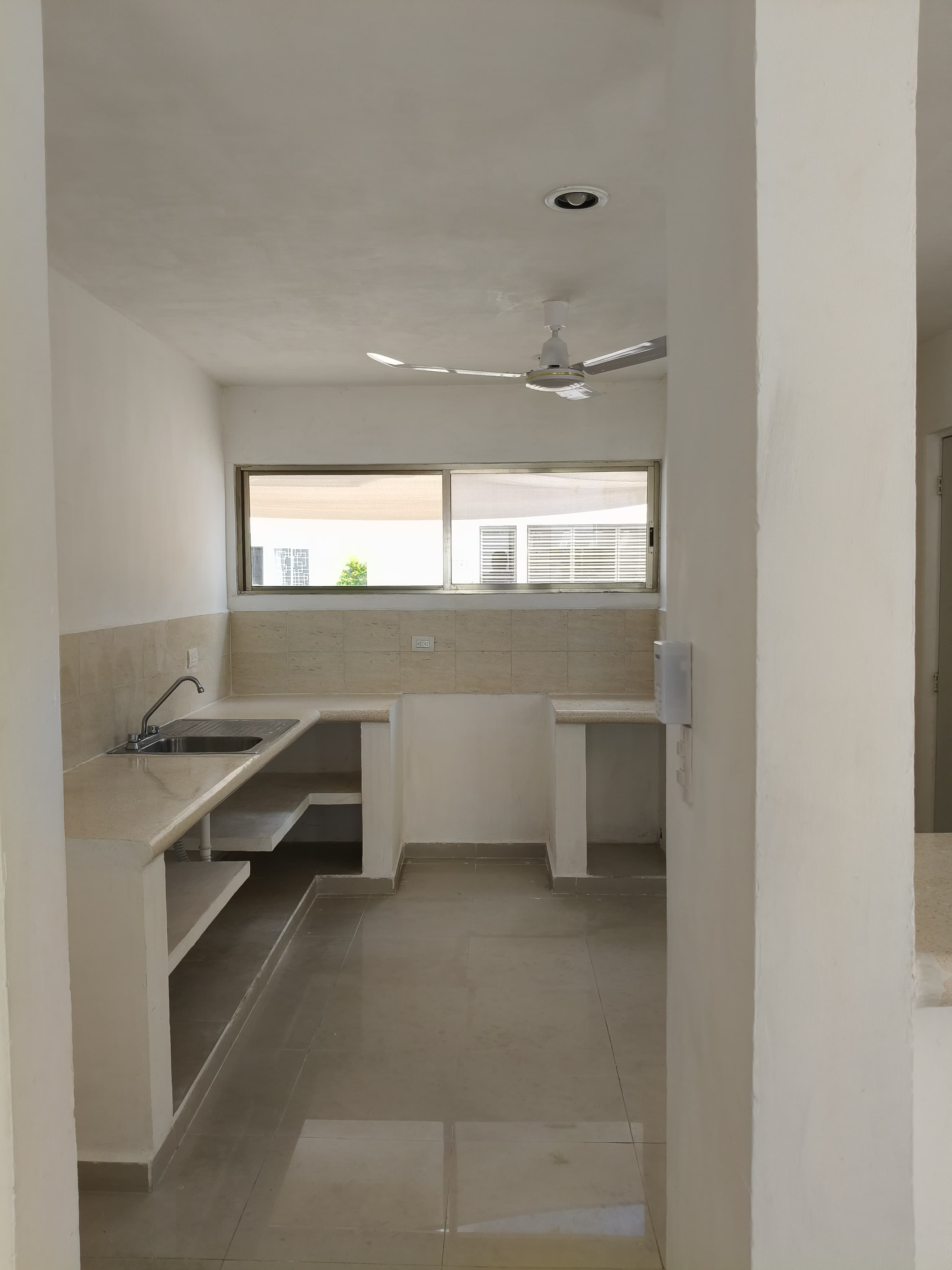 Tres Habitaciones Y Dos Baños En Real Montejo