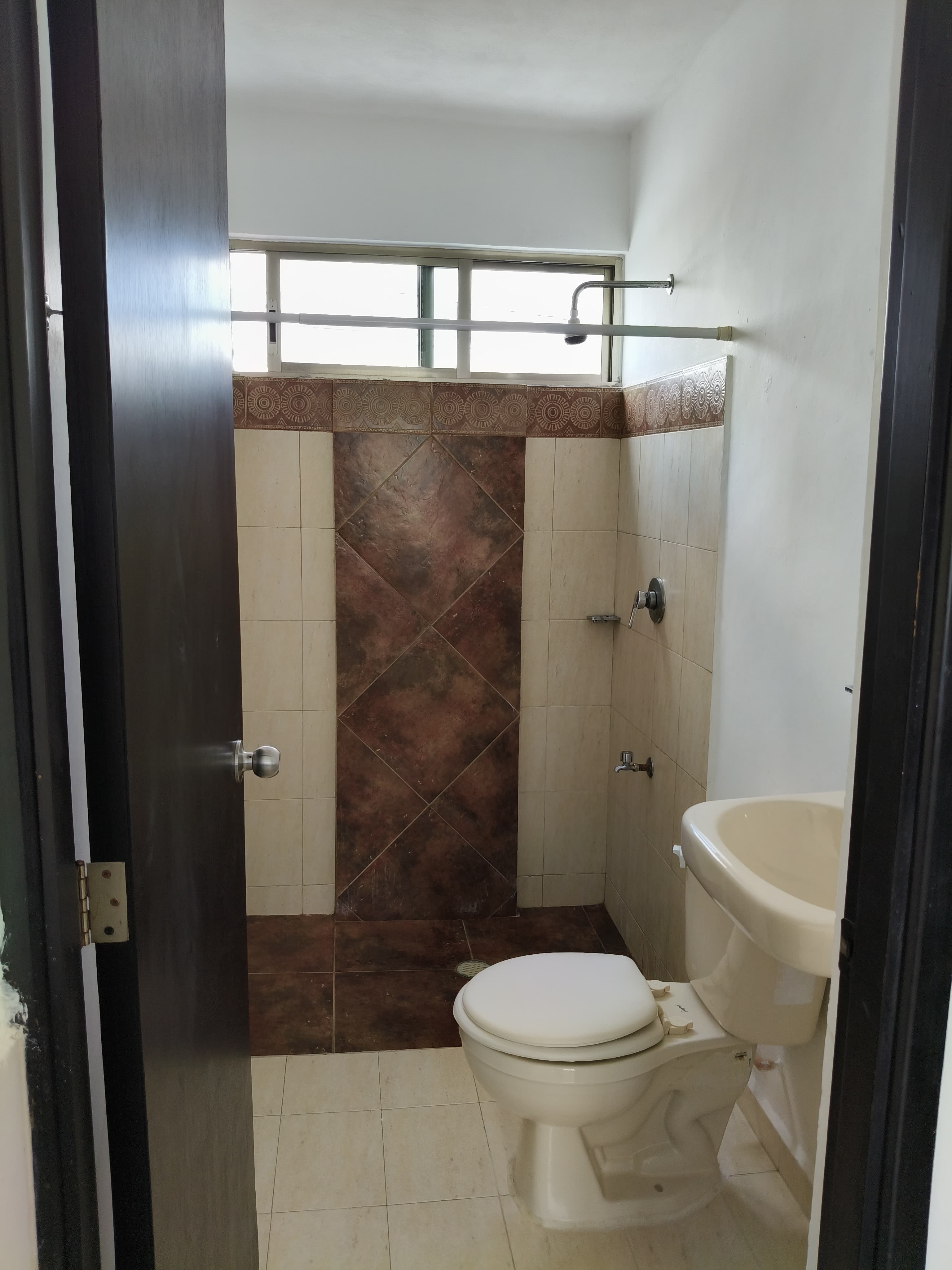 Tres Habitaciones Y Dos Baños En Real Montejo