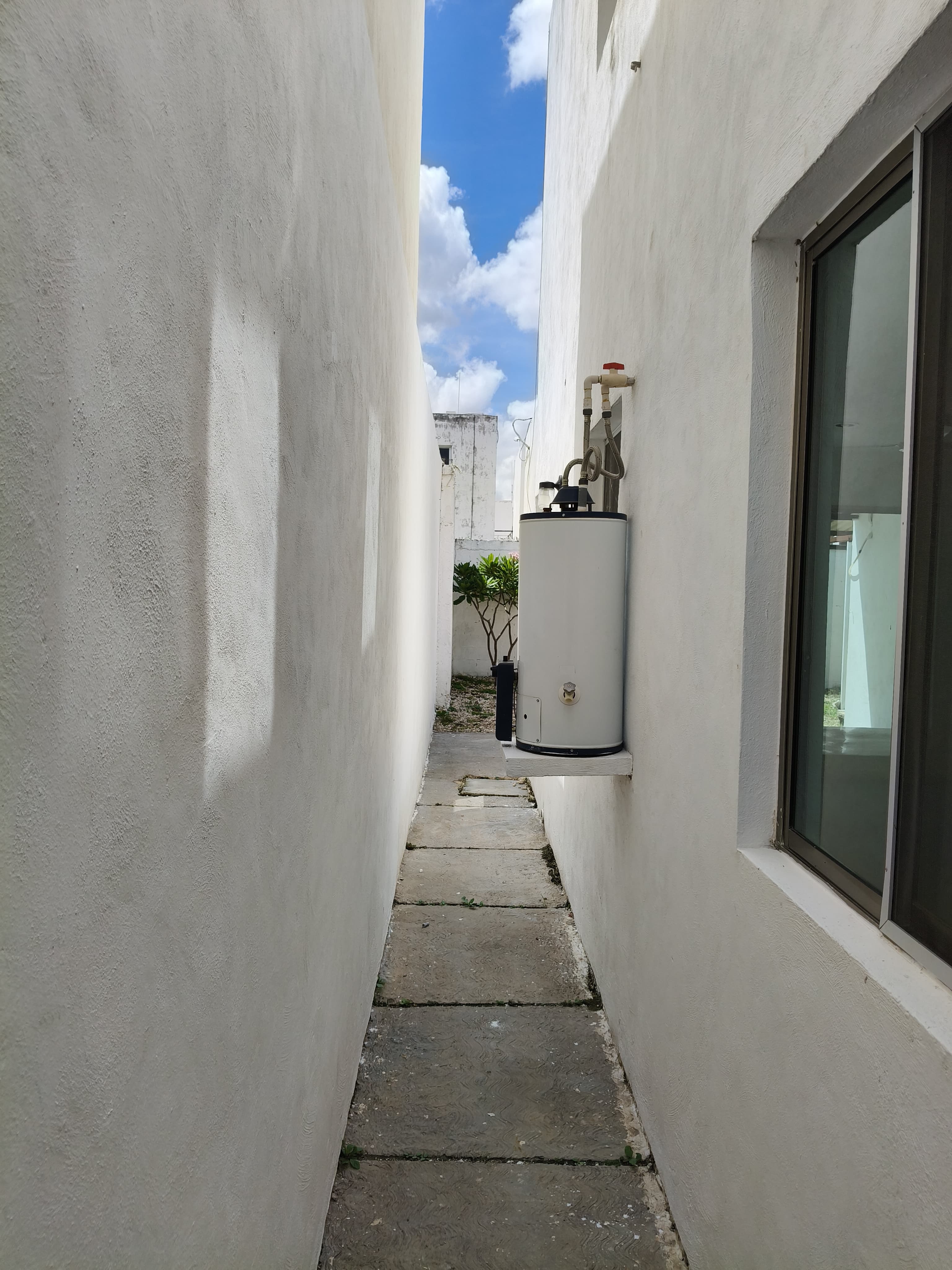 Tres Habitaciones Y Dos Baños En Real Montejo