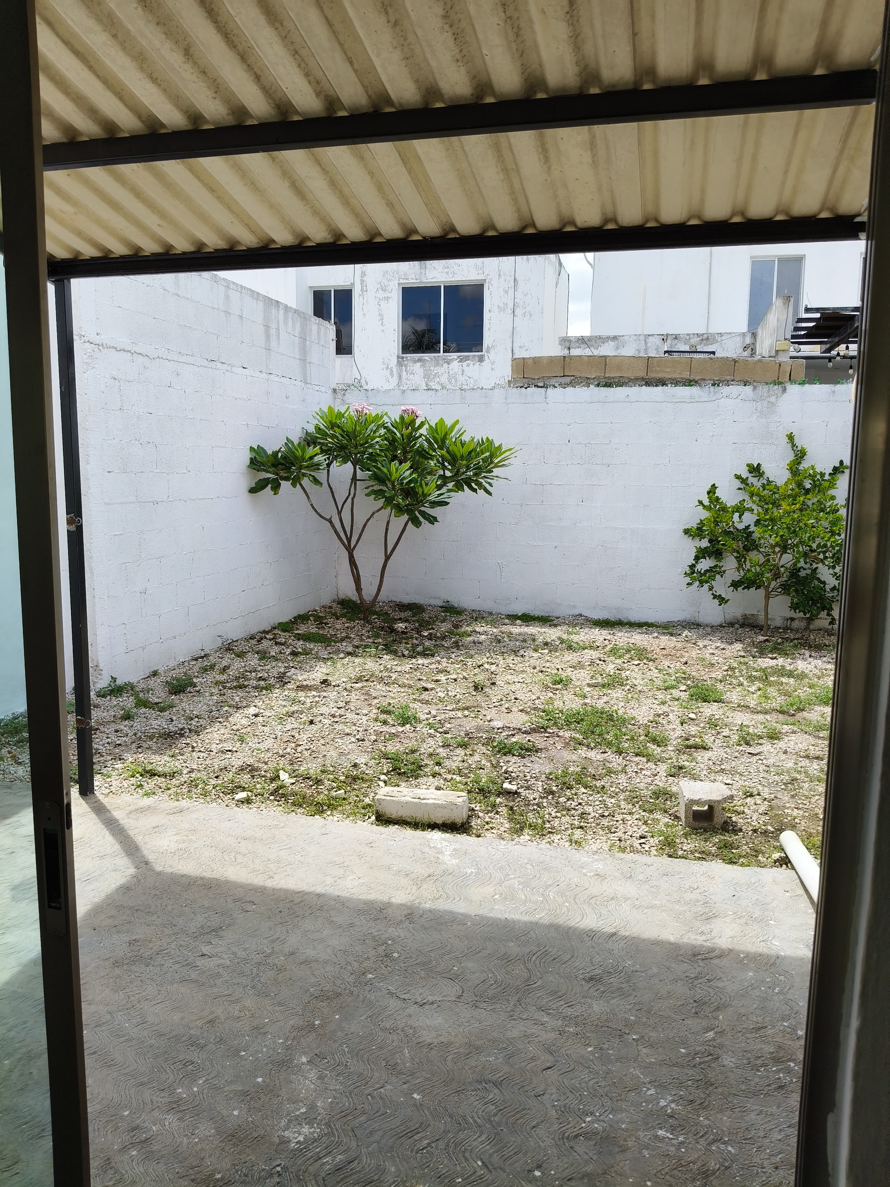 Three Bedroom Two Bath In Real Montejo