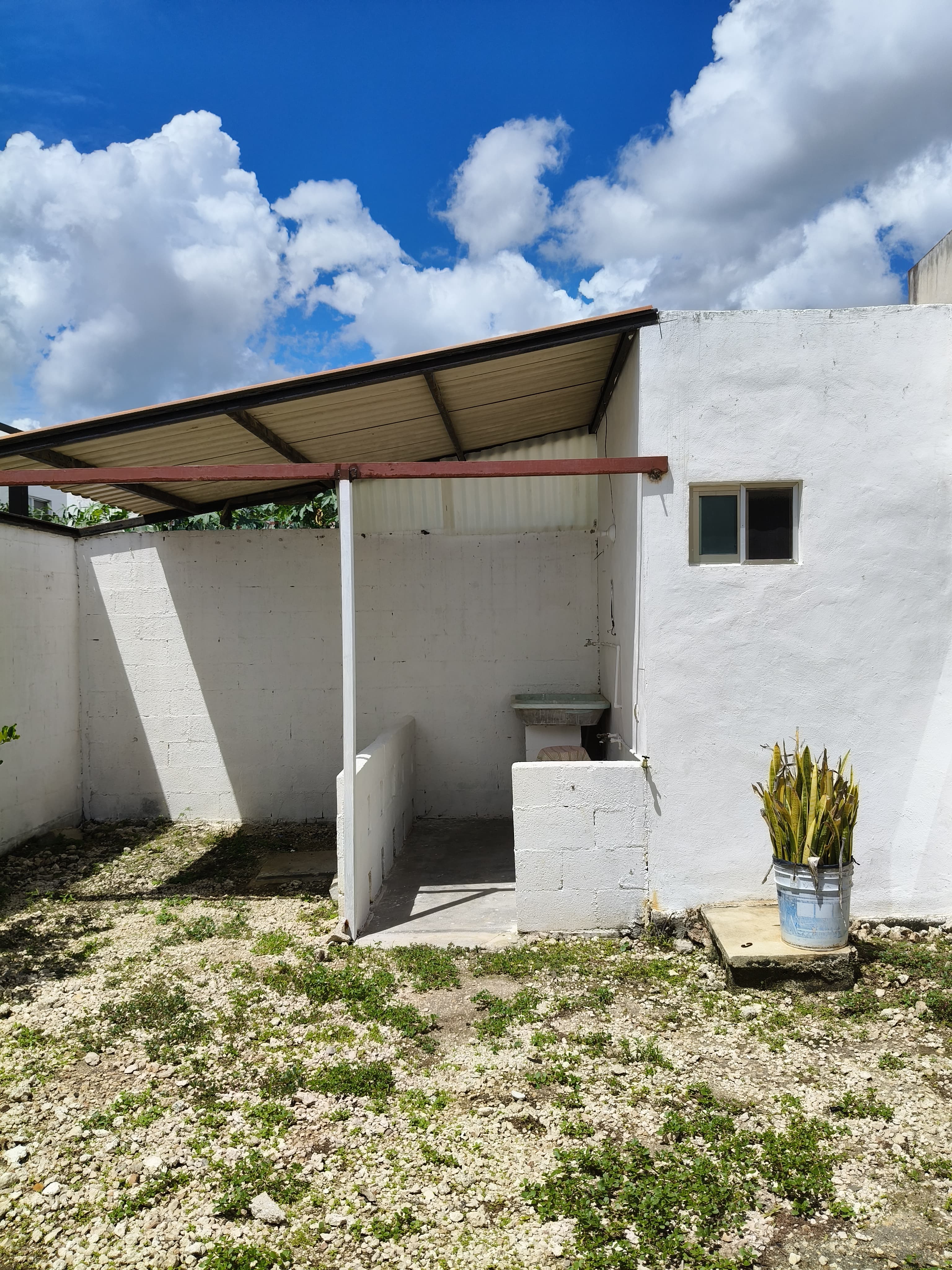 Tres Habitaciones Y Dos Baños En Real Montejo