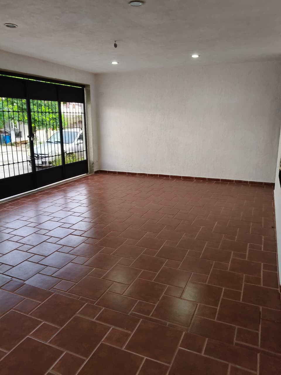 Ready to Move to Francisco de Montejo