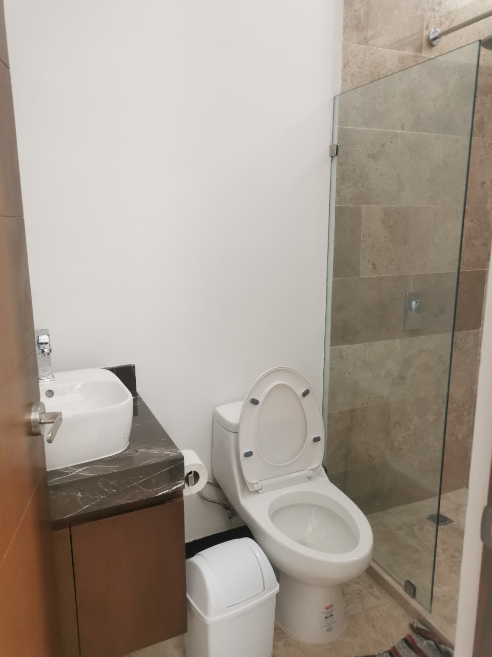 Amueblado de 2 Habitaciones y 2 baños