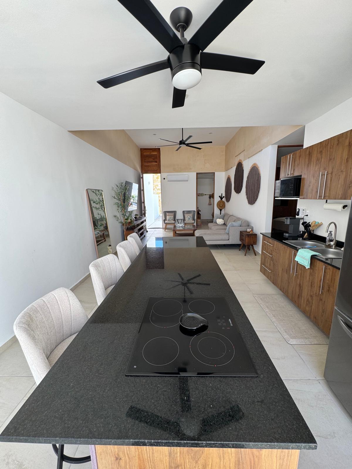 Charming 3-Bedroom Home for Rent in Beautiful Chelem, Puerto Lindo!