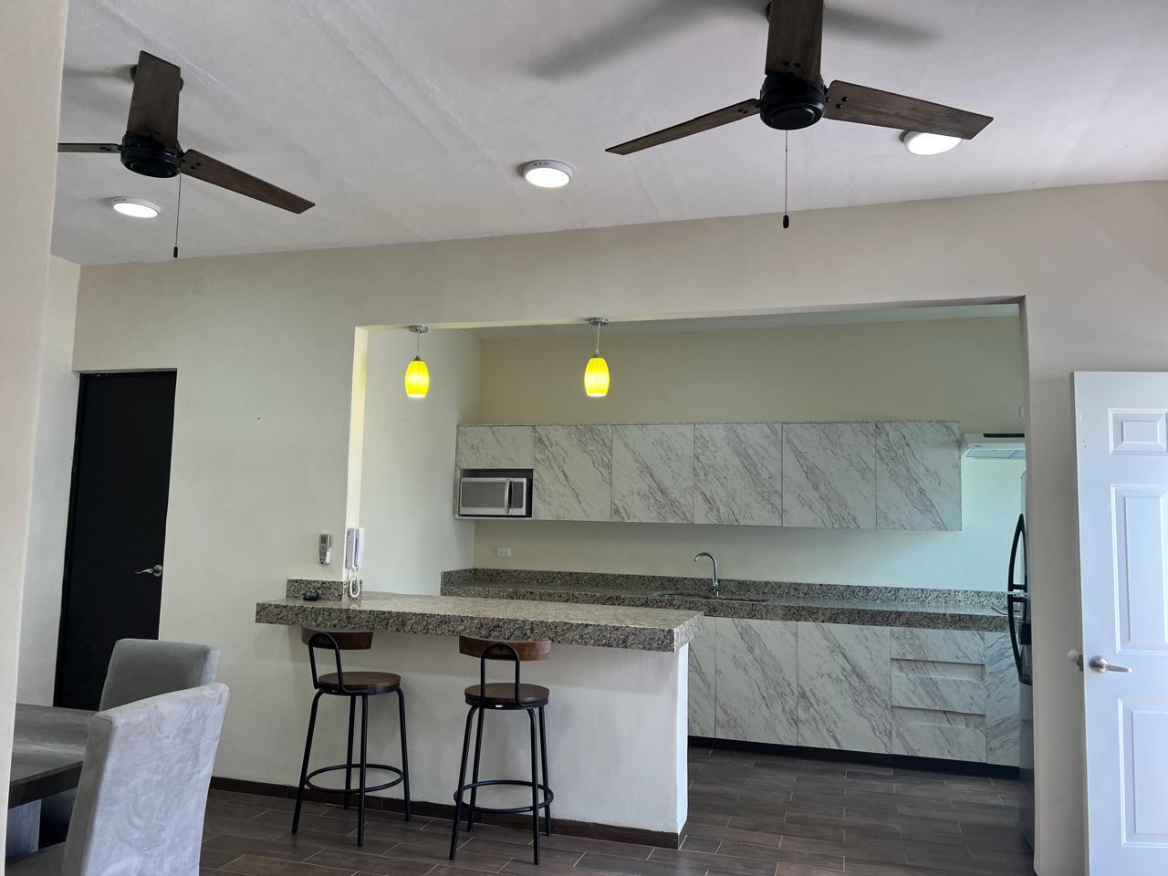 ¡Townhouse con alberca propia en Xcumpich!