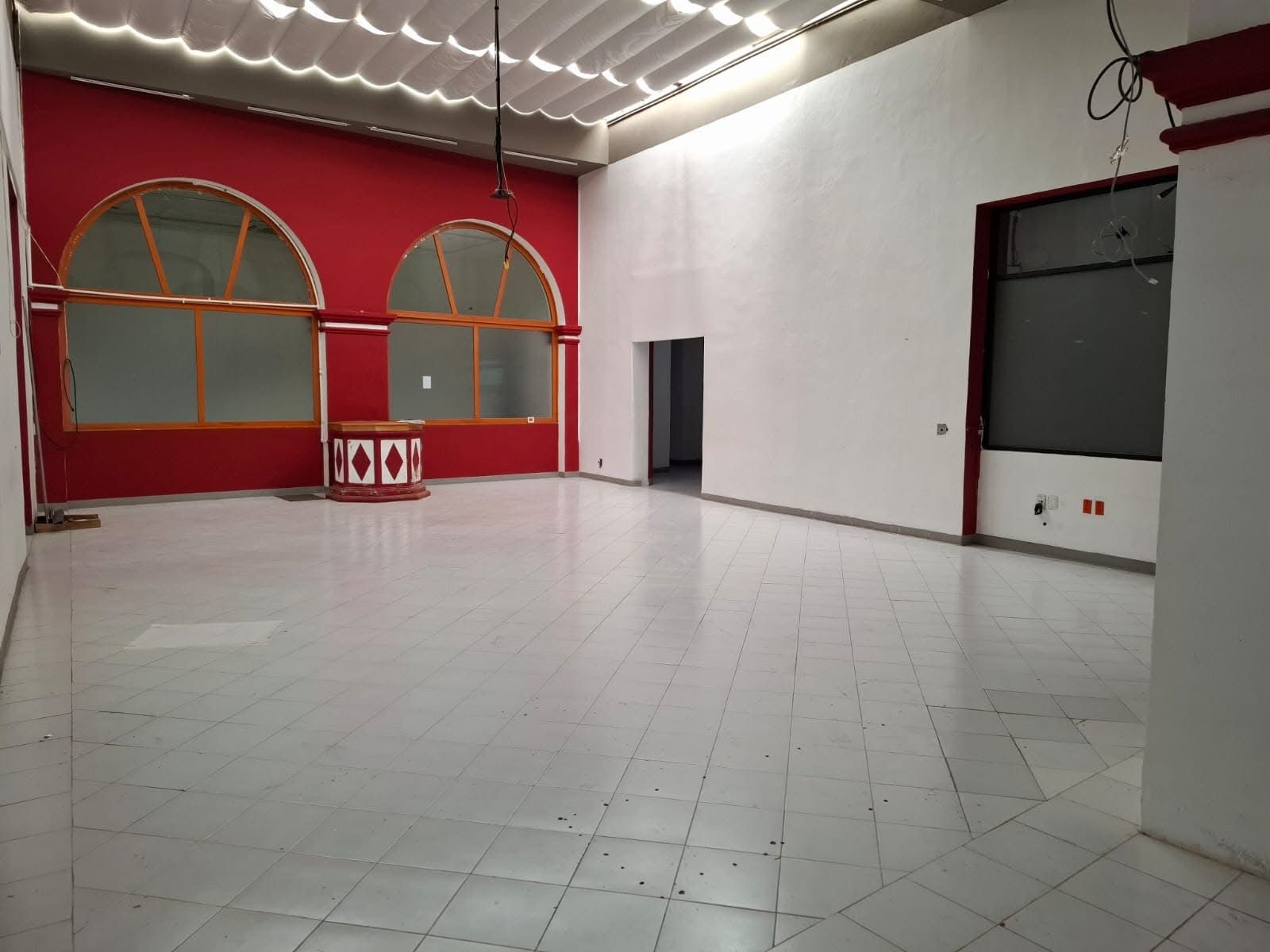 Colonial House for Any Use