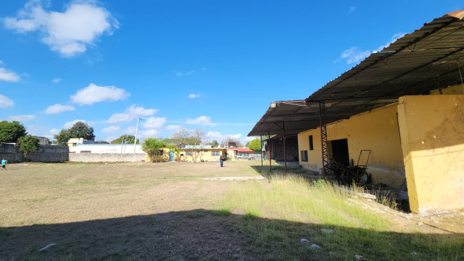 5,000 sq m. in Centro!