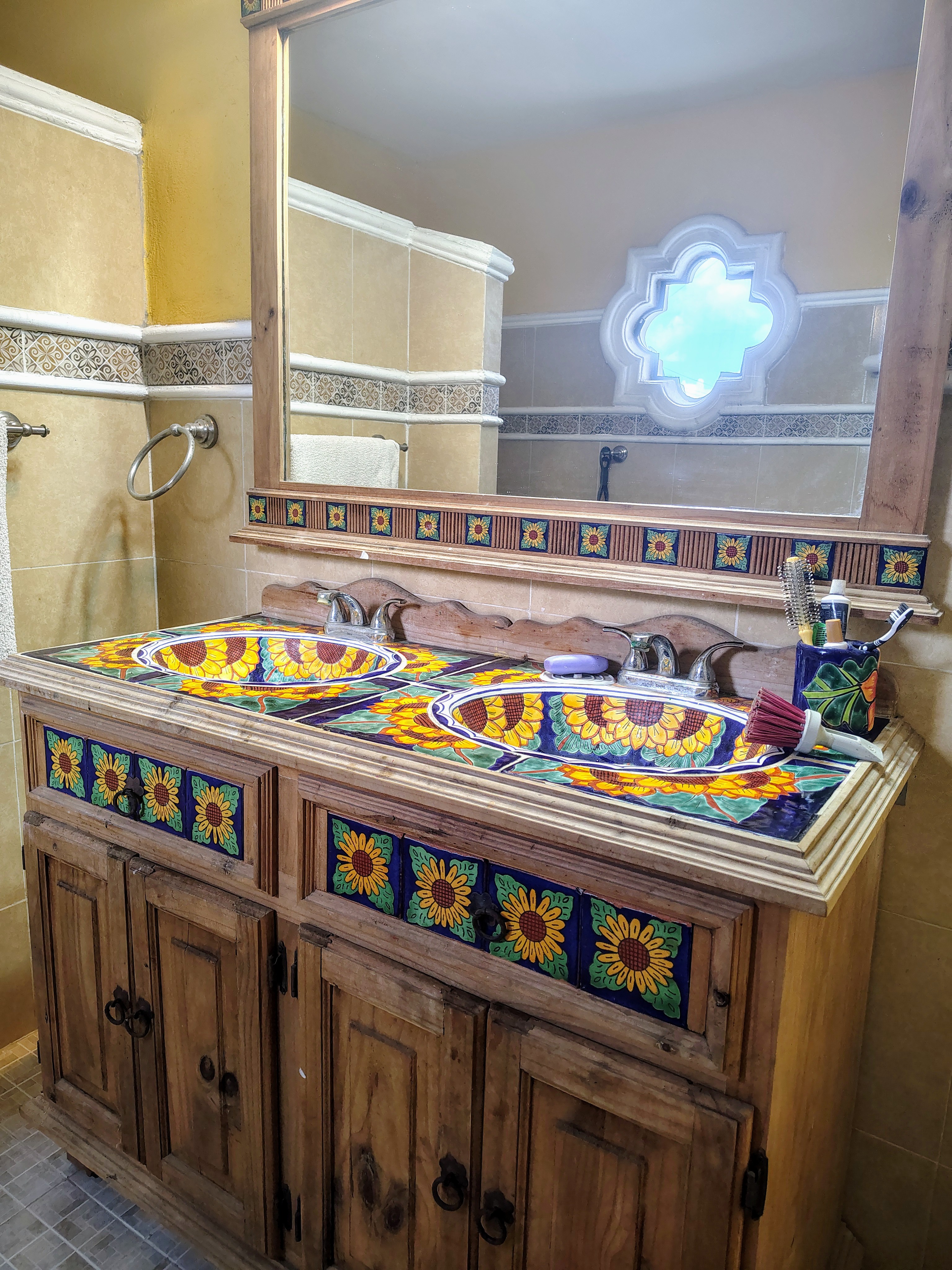 Hermosa Casa de 2 Dormitorios con Impresionante Piscina en Santiago