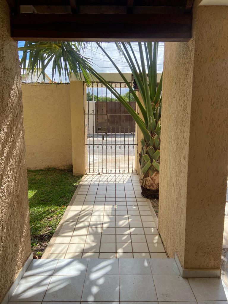 Amplia y con piscina en Loma Bonita