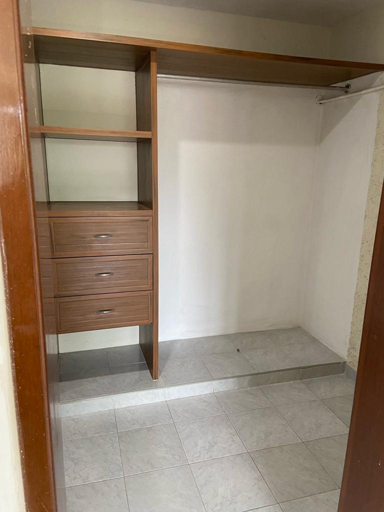 Amplia y con piscina en Loma Bonita