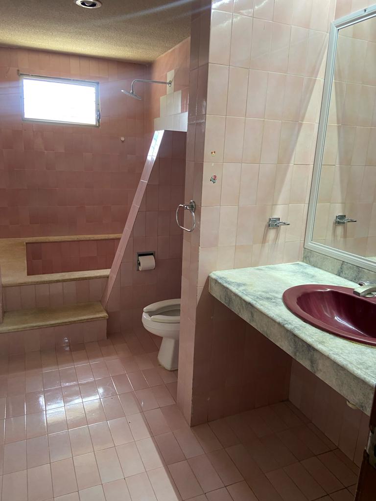 With swimming pool in Loma Bonita