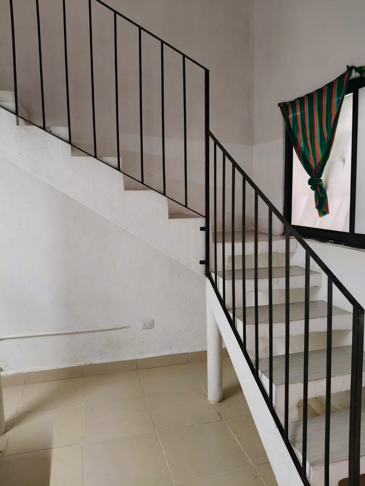 fully furnished and ready to go in La Petronila downtown!