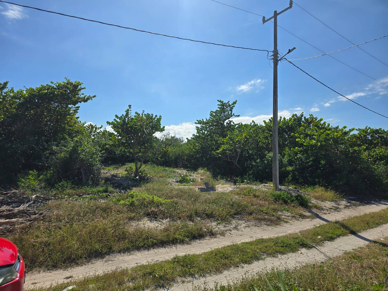 10 metros frente a la costa esmeralda.
