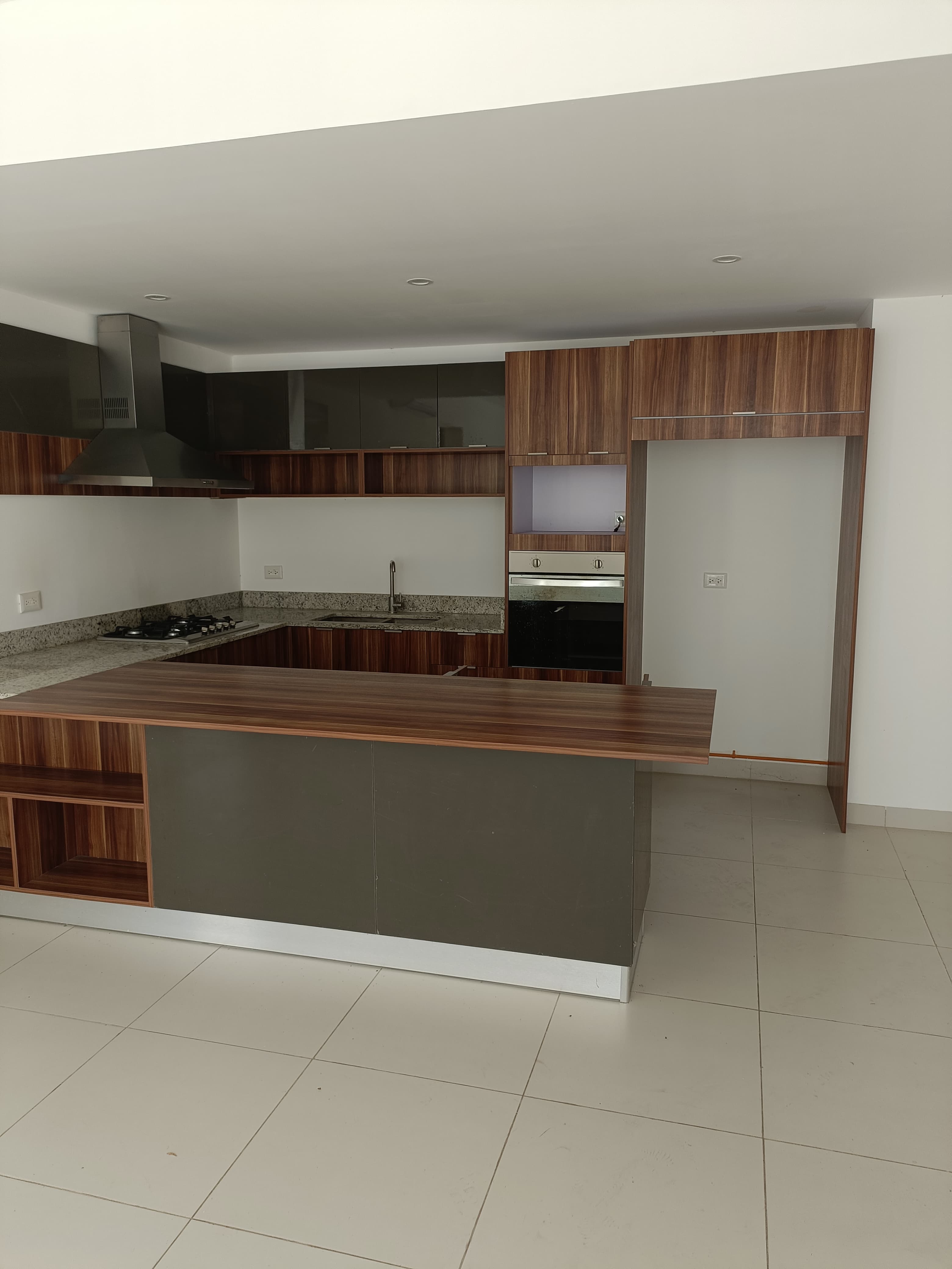 Fantástico apartamento de planta baja con jardín privado