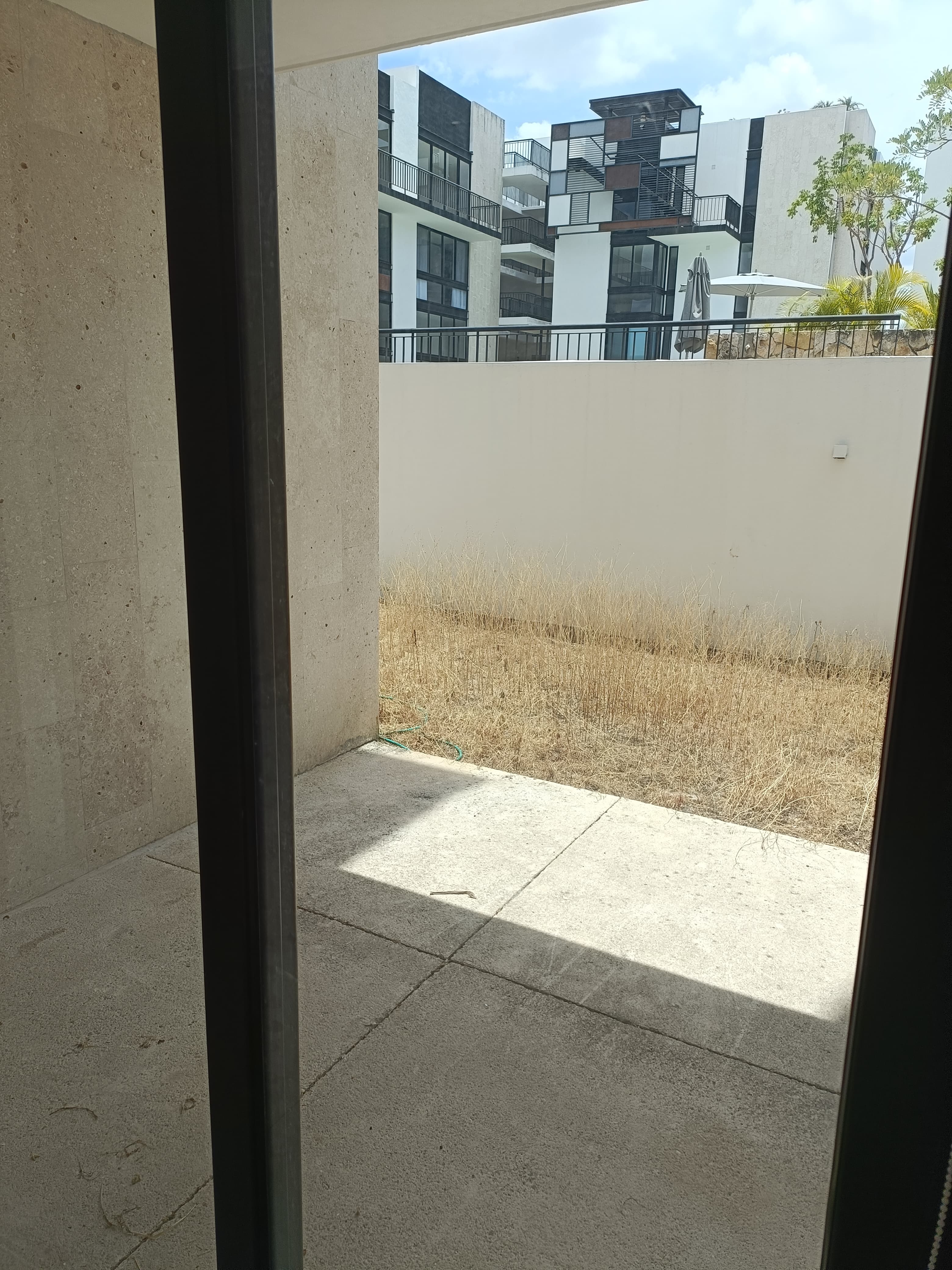 Fantástico apartamento de planta baja con jardín privado