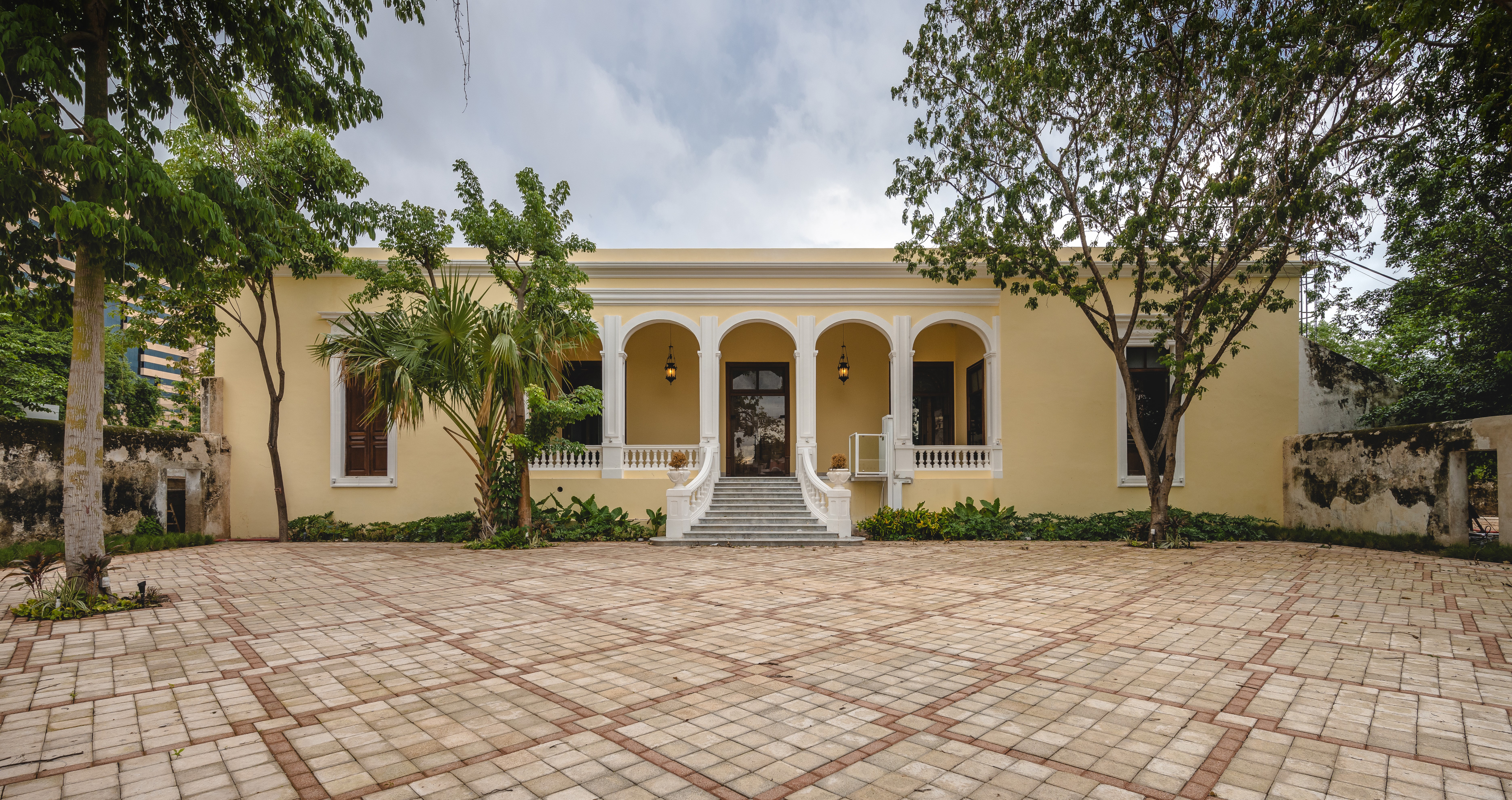 Condominio de Lujo + Ingresos
