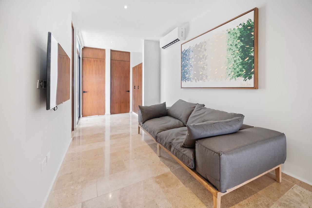 Apartment with sea view