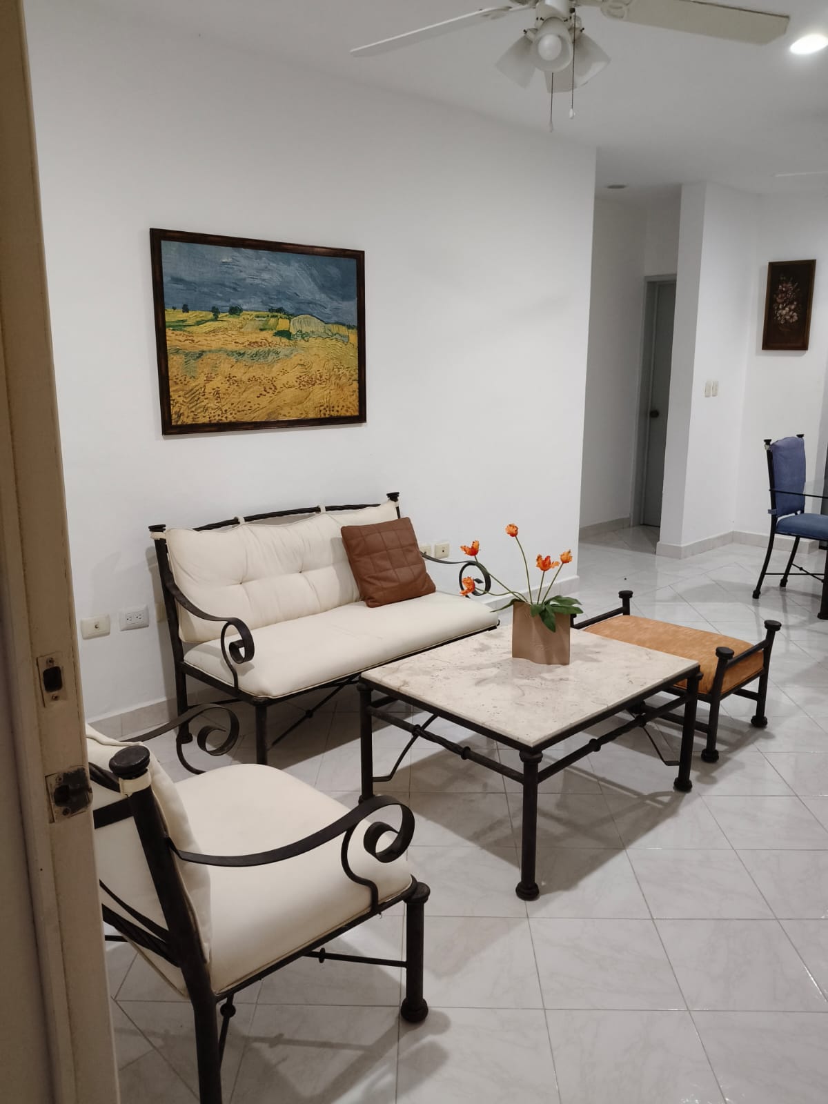 Apartment on the 2nd floor. Furnished with 2 bedrooms