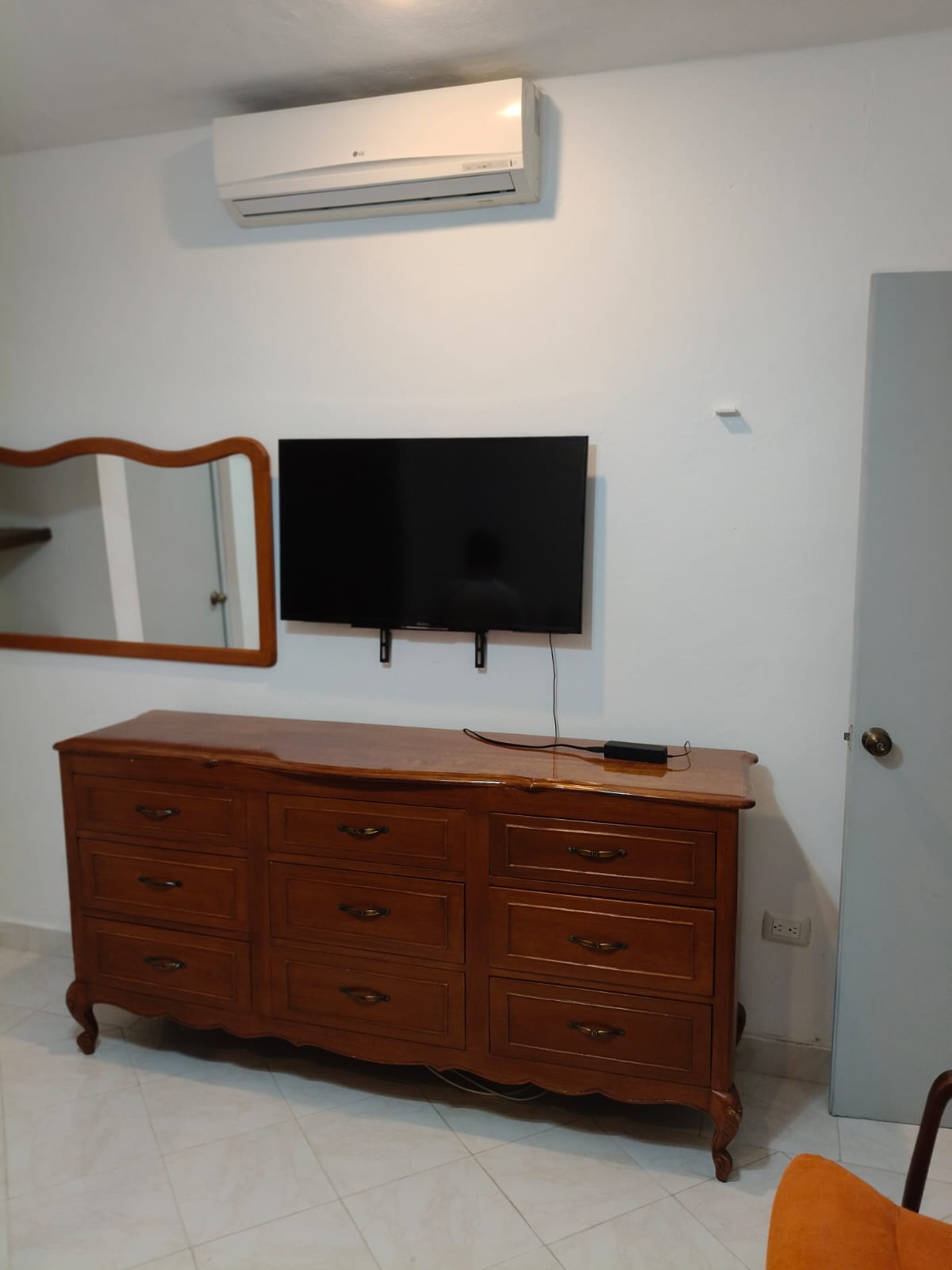 Apartment on the 2nd floor. Furnished with 2 bedrooms