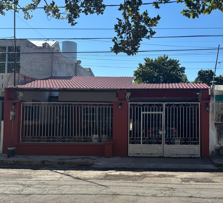 One-story and 3-bedroom in Itzimná
