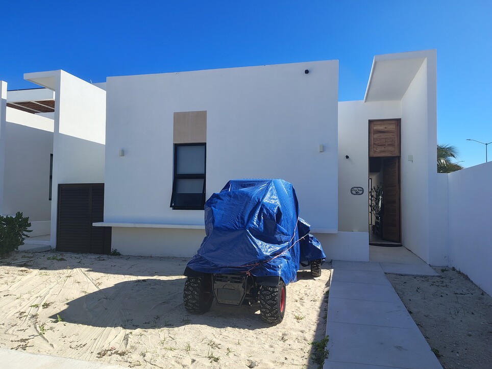 Charming 3-Bedroom Home for Rent in Beautiful Chelem, Puerto Lindo!