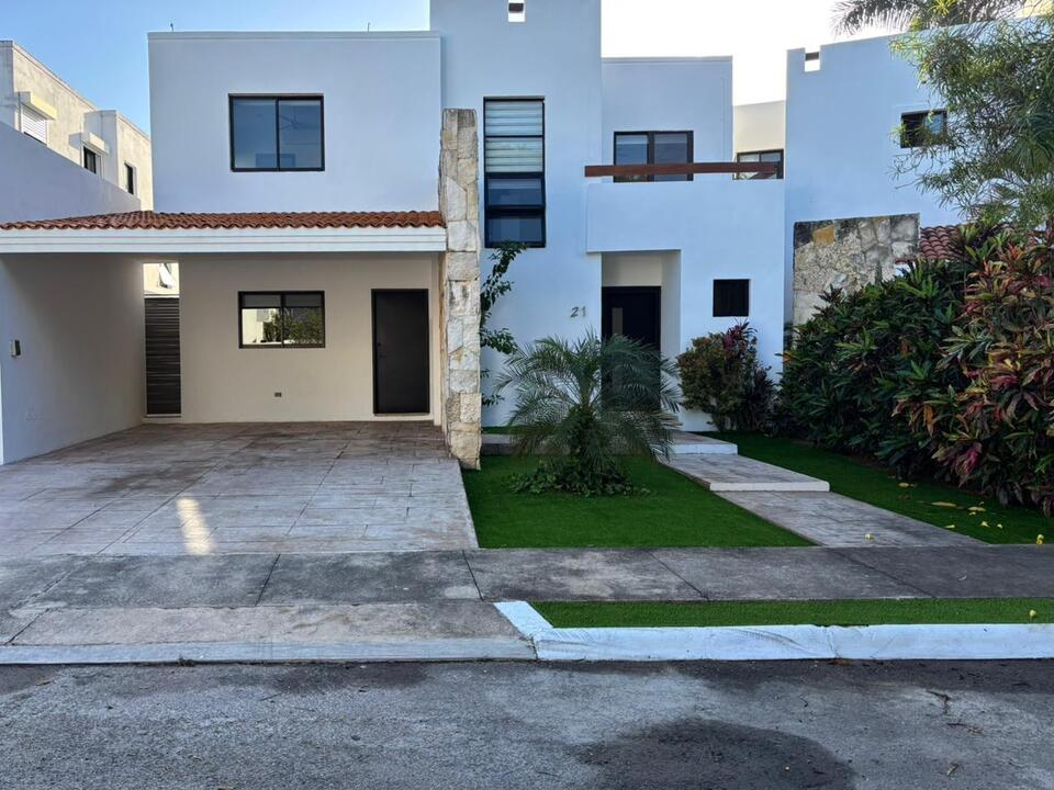 Excelente casa en Privada Cocoyoles
